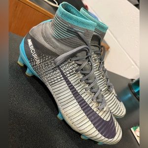Nike Flyknit Mecurial Soccer Cleats